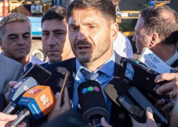 Pullaro: “La obra del puente Santa Fe-Santo Tomé no se para y ningún burócrata nos va a decir qué hacer en la provincia”