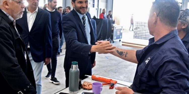 Funes: “Este Gobierno está al lado de aquellos que creen que trabajando se puede salir adelante”, Maximiliano Pullaro