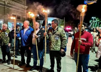 Gálvez conmemoró el 2 de abril con un emotivo acto y vigilia