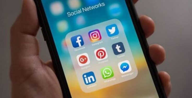 Las escuelas públicas de Neuquén limitaron el acceso a redes sociales y plataformas