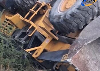 Tragedia en el interior de Córdoba: un operario murió aplastado por la pala mecánica con la que trabajaba