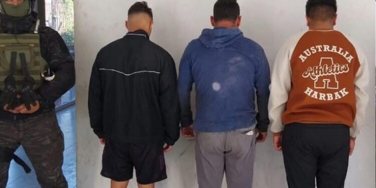 TRES DETENIDOS EN RELACIÓN A UNA CAUSA DE ROBO EN PUERTO SAN MARTÍN