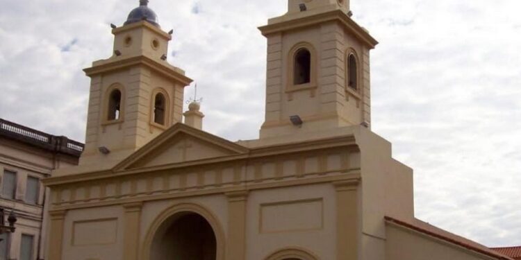 El gobernador Maximiliano Pullaro presidirá este domingo los actos centrales por un nuevo aniversario de la Revolución de Mayo.