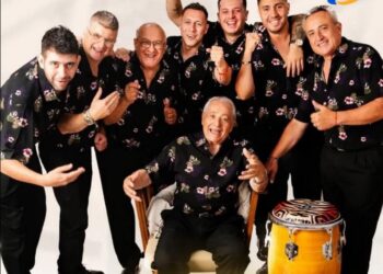 FELICES 50 AÑOS ACLAMADO AMISTAD