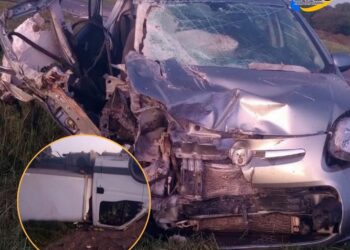 ATALIVA Un utilitario quedó “ruedas para arriba” tras un fuerte choque en Ruta Nacional 34