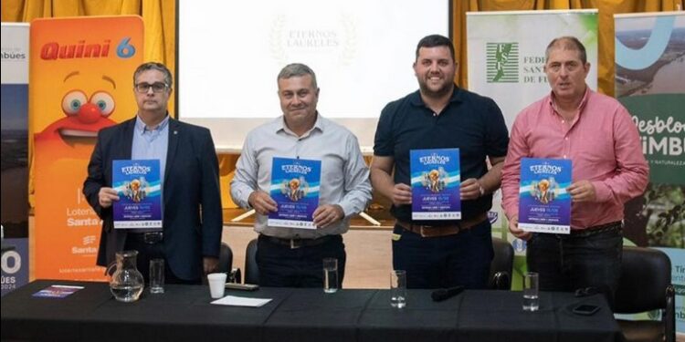 SE REALIZÓ LA PRESENTACIÓN DE LA LLEGADA DE LAS COPAS A TIMBUES