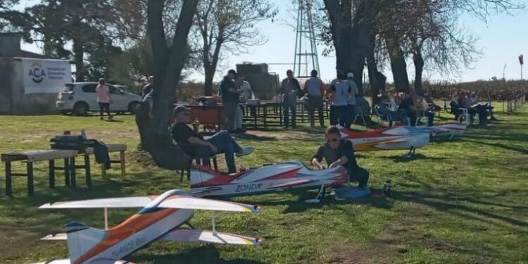 TOTORAS: FUE SEDE DEL 78º CONCURSO NACIONAL DE AEROMODELISMO EN EL PREDIO DE RUTA 34, CON 20 PARTICIPANTES DE TODO EL PAÍS