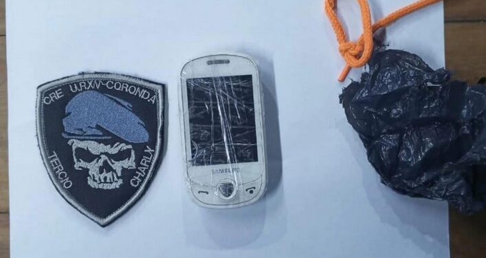 Coronda: Encontraron otra paloma cerca de la cárcel con un teléfono celular.