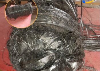 ARMSTRONG: CAYERON DOS ELEMENTOS METALICOS CONSIDERADOS «RESIDUOS ESPACIALES» EN DOS CAMPOS LINDEROS.