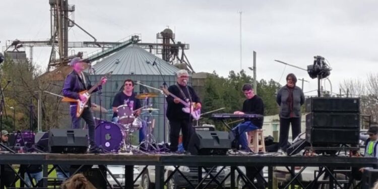 Las Rosas festeja el 25 de Mayo