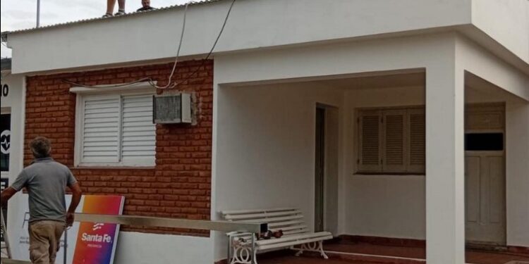 En 100 días, Provincia invirtió 2.000 millones de pesos en reparaciones de centros de salud y hospitales de 225 localidades