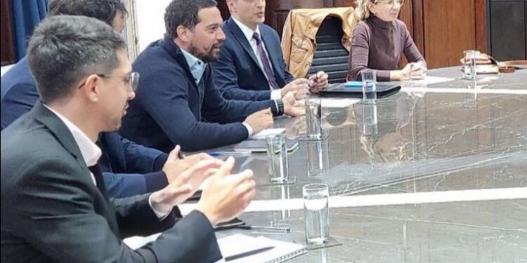 Provincia gestiona ante Nación medidas de protección de la industria por el ingreso de maquinaria usada