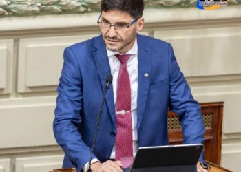 También durante la apertura del 143° período de Sesiones Ordinarias, el gobernador Pullaro presentó el corazón de su modelo de gestión