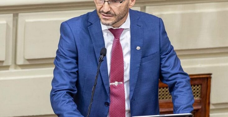 También durante la apertura del 143° período de Sesiones Ordinarias, el gobernador Pullaro presentó el corazón de su modelo de gestión