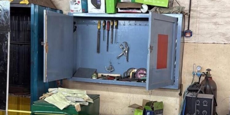 ROBO DE HERRAMIENTAS EN ESCUELA TÉCNICA DE LAS ROSAS