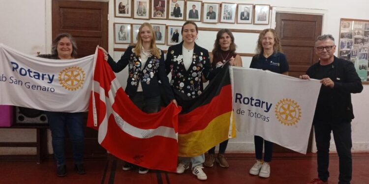 San Genaro: Con el objetivo de fomentar el intercambio de estudiantes