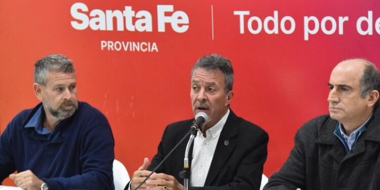 Santa Fe mantiene la renovación presencial de licencias de conducir, con controles médicos