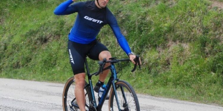 SCALONI CORRERA EL RIO PINTO 2025 EN LA CUMBRE.