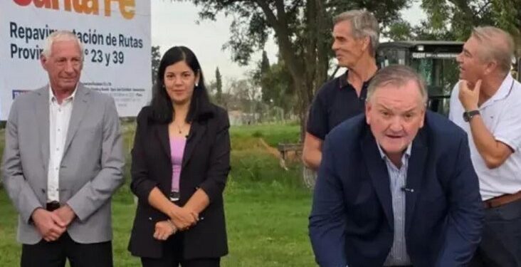 Se firmó el acta de INICIO DE OBRA de repavimentación de RP23, RP39 y construcción de la Rotonda en RN34 -Arrufó-