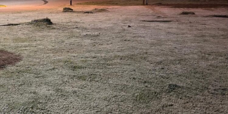 Jueves con heladas y temperaturas bajo cero en la región. A ABRIGARSE