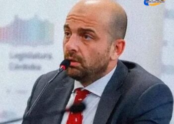 El Gobierno despidió al secretario de Transporte