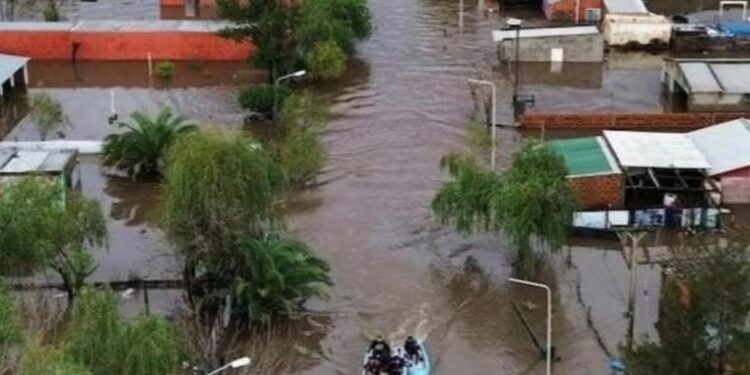 Temporal en la provincia de Buenos Aires: dos fallecidos hasta el momento y más de 2900 evacuados