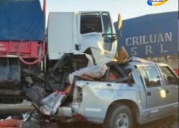 Por choque entre camión y camioneta hubo corte total en el puente Rosario-Victoria
