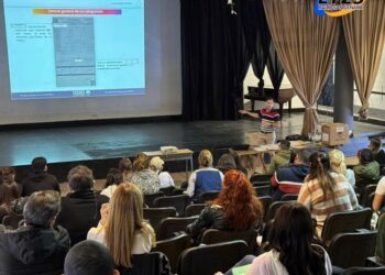 El Trebol: INAUGURACIÓN DE LA MUESTRA POR LOS 40 AÑOS DEL JARDÍN «DULCE DE LECHE»