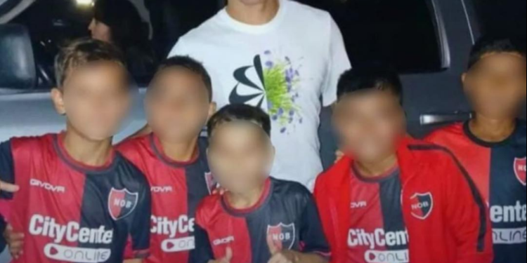 CHIQUI TAPIA: «Me cuesta entender la semejante sanción de Newell’s a chicos»