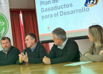 San Genaro: Presentación de la Obra del Gasoducto de la RN Nº 34, encabezada por el Presidente de ENERFE, Rodolfo Giacosa.