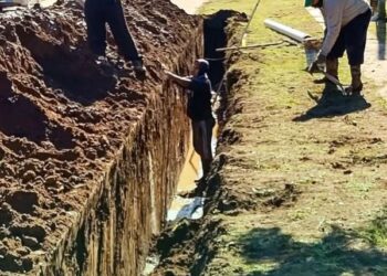 San Genaro: Obra de cloacas en calle Entre Ríos, entre 25 de Mayo y Güemes, realizada en conjunto con los vecinos frentistas.