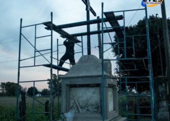 TIMBÚES COMENZÓ LOS TRABAJOS DE RESTAURACIÓN DE LA “CRUZ DE LA COLONIA”