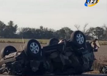 Vuelco fatal y herido grave en Autopista a la altura de Carcaraña