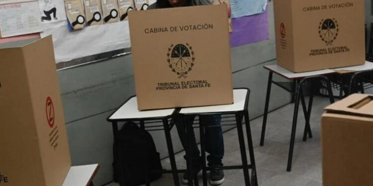 A votar, por ahora fueron muy pocos