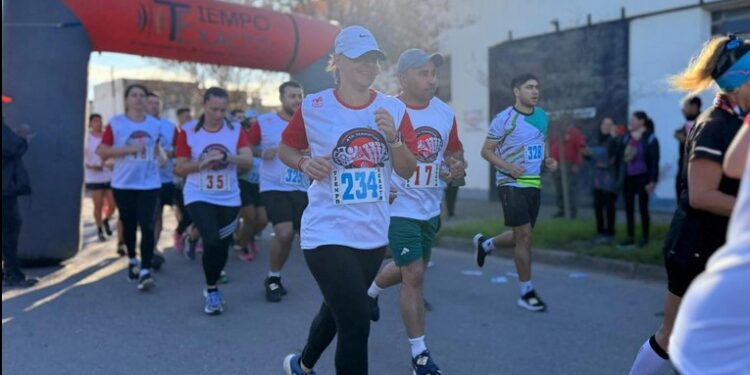 Bomberos Voluntarios de San Genaro realizó la cuarta edición de la Maratón.
