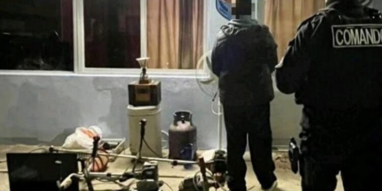 CORONDA: APREHENDIERON A UN HOMBRE TRAS ROBAR EN UNA VIVIENDA DURANTE UNA REUNIÓN FAMILIAR