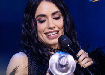 LALI ESPÓSITO GANÓ «CANCIÓN DEL AÑO» CON «FANÁTICO» EN LOS PREMIOS GARDEL