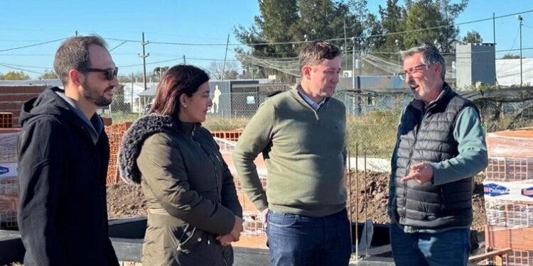 Esteban Motta y Natalia Sánchez supervisaron el avance del Jardín de Infantes Zona Sur en El Trébol