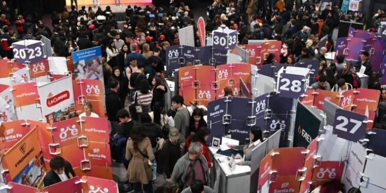 Segunda Expo Empleo en Rosario: más de 7.500 personas participaron de la feria que conecta talentos con oportunidades laborales