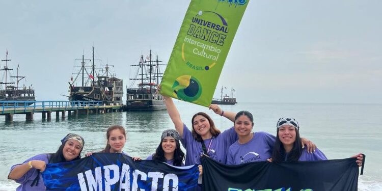 San Genaro: GRUPO DE BAILE SANGENARINO SE ENCUENTRA EN BRASIL