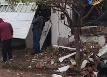 Explosión destruyó una vivienda en Rufino: “Una desgracia con suerte”