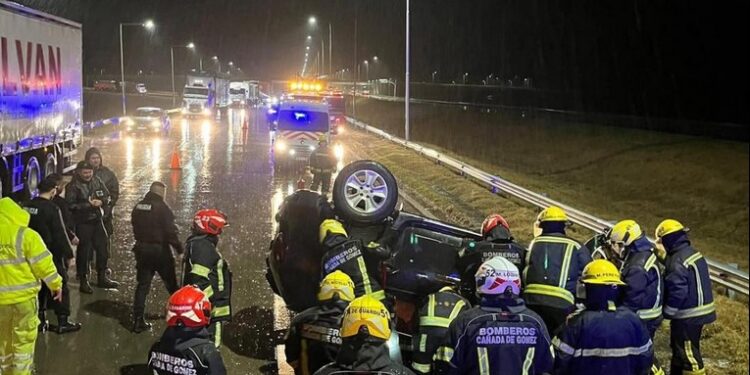 Tres accidentes con diferencia de minutos en la autopista Rosario-Córdoba a la altura de Cañada de Gómez