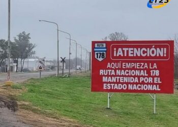 La RN178 ya tiene su cartel en Las Rosas avisando del pésimo estado.