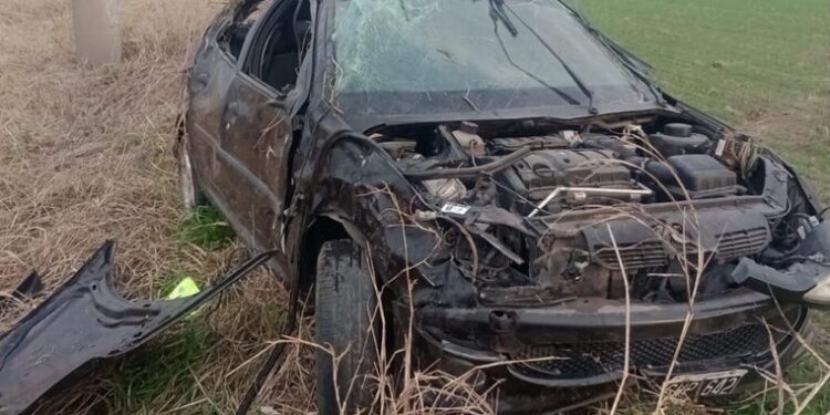 Siniestro vial sobre ruta 80 con el vuelco de un vehículo