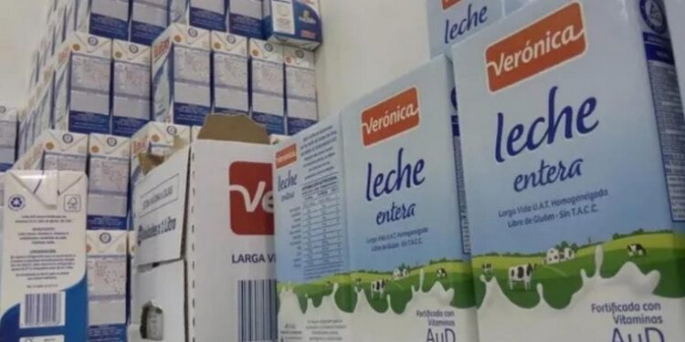 Lácteos Verónica insiste con despidos, niega venta y crecen las denuncias