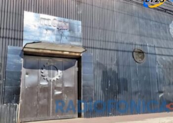 Ataque a balazos en un boliche de Capitán Bermúdez: tres heridos, entre ellos dos policías