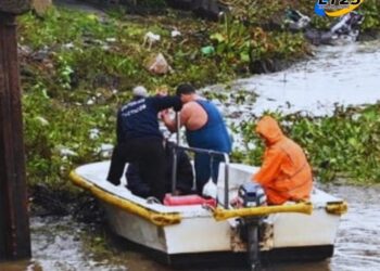 Rescate en plena Costanera: un hombre se arrojó al río desde el Puente Colgante de Santa Fe