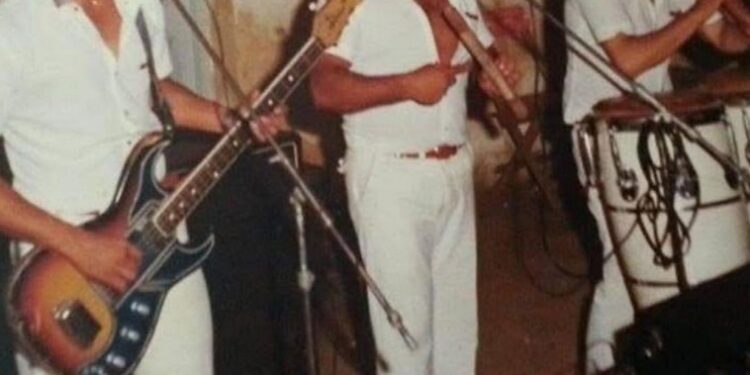 42 AÑOS DESPUÉS CACHO DEICAS PUEDE VOLVER A «LOS TEKILAS»