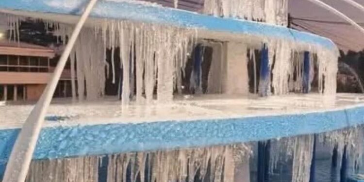 FUENTE CONGELADA EN VILLA GIARDINO, CÓRDOBA