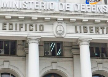 El Gobierno modificó las estructuras del Ministerio de Defensa y del ENACOM